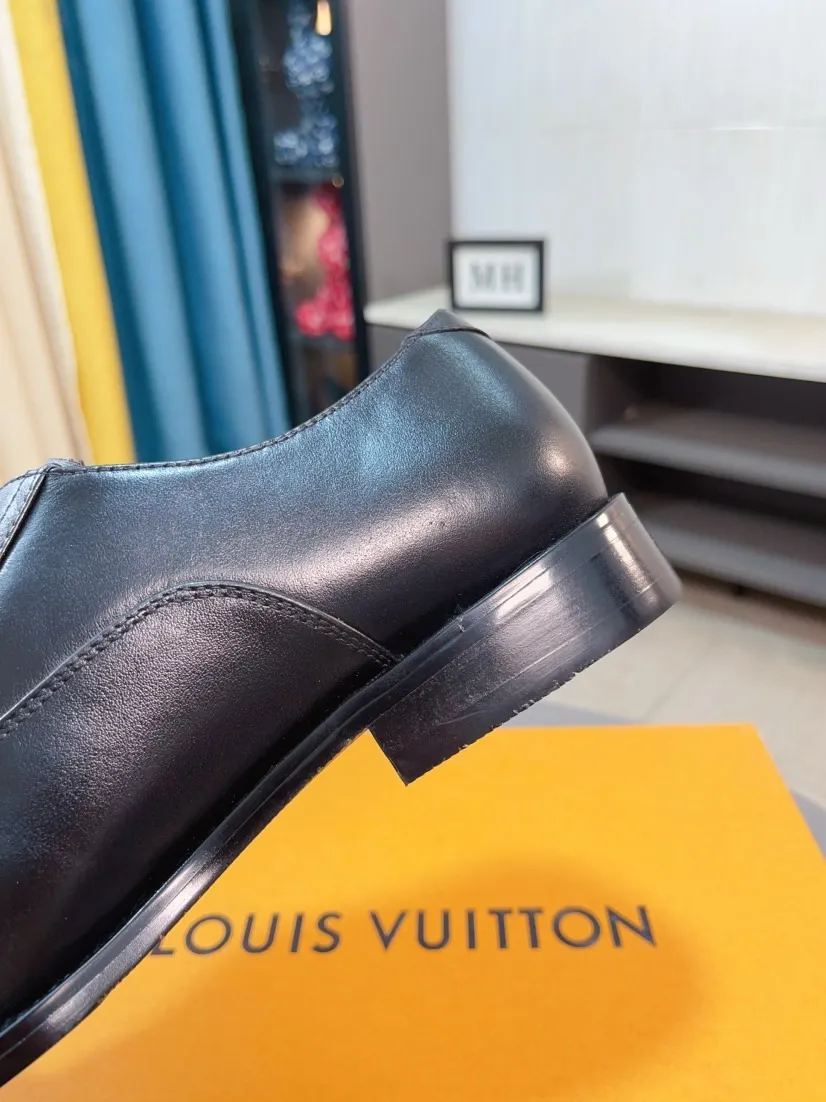 Men's men's shoes 💰520🌸🌸【LV Louis Vuitton】~ New product 🆕High-end original men's 🚹Business casual leather shoes, made of original cowhide open-edge bead fabric➕comfortable and soft cowhide lining➕cowhide insole, original LOGO rubber non-slip outsole. Code number: 38-44